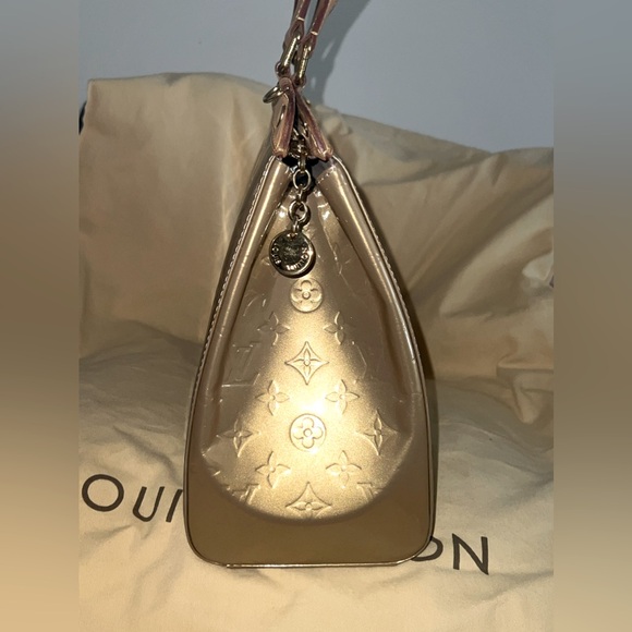 Louis Vuitton Vernis Brea GM Beige Poudre(Gold Beige) - Picture 8 of 17